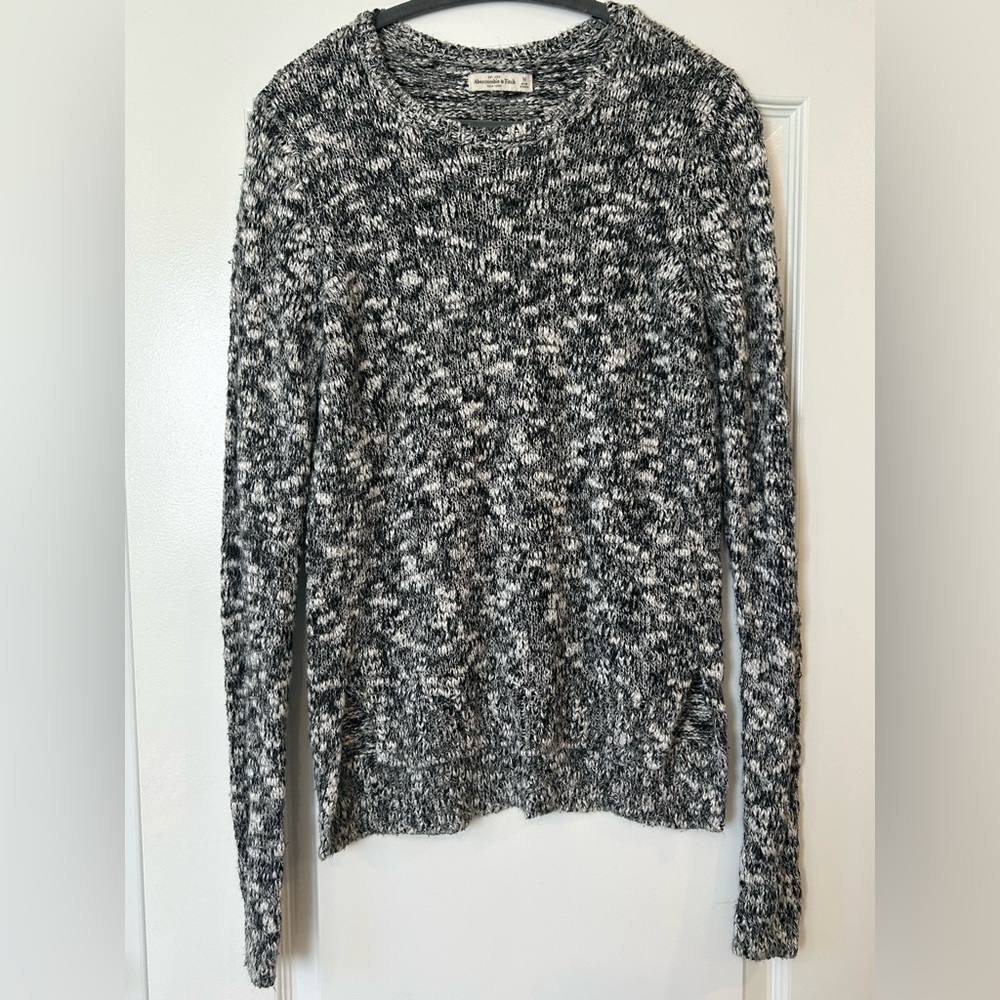 EUC Abercrombie & Fitch Women's Black/White Knit Hi-Lo Oversized Sweater